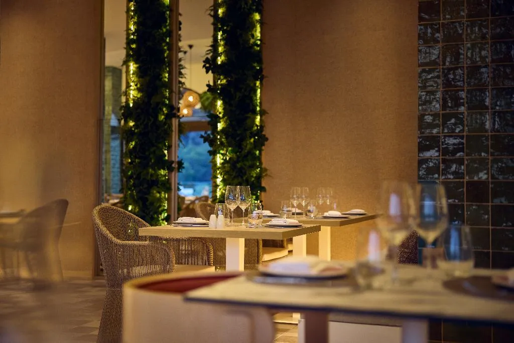 Restaurant, Cala San Miguel Ht Ibiza Curio correct code 117040, Ibiza