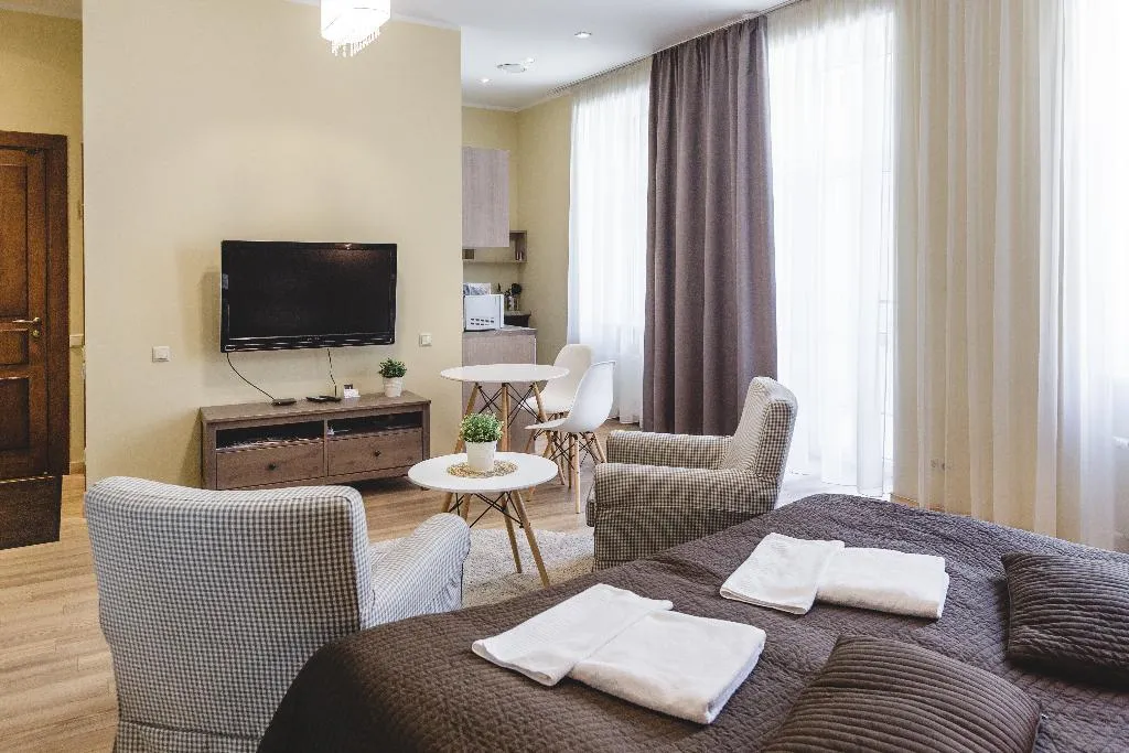 STUDIO WITH BALCONY Room, Riga Lux Apartments - Ernesta, Riga