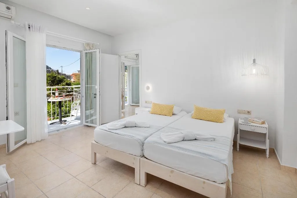 FAMILY ROOM TWO BEDROOMS Room, Bella Vista Beach Hotel & Studios, Corfu