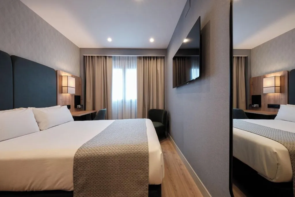 SINGLE PREMIUM Room, Catalonia La Maquinista, Barcelona