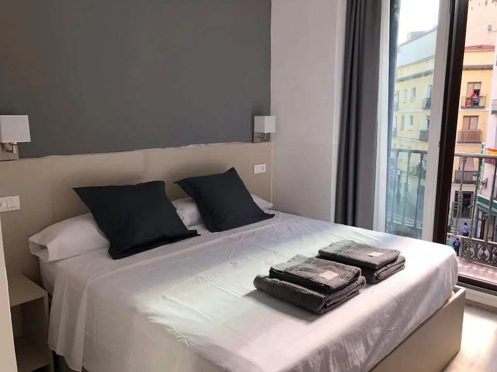 Room, Hostalin Madrid Atocha, Madrid