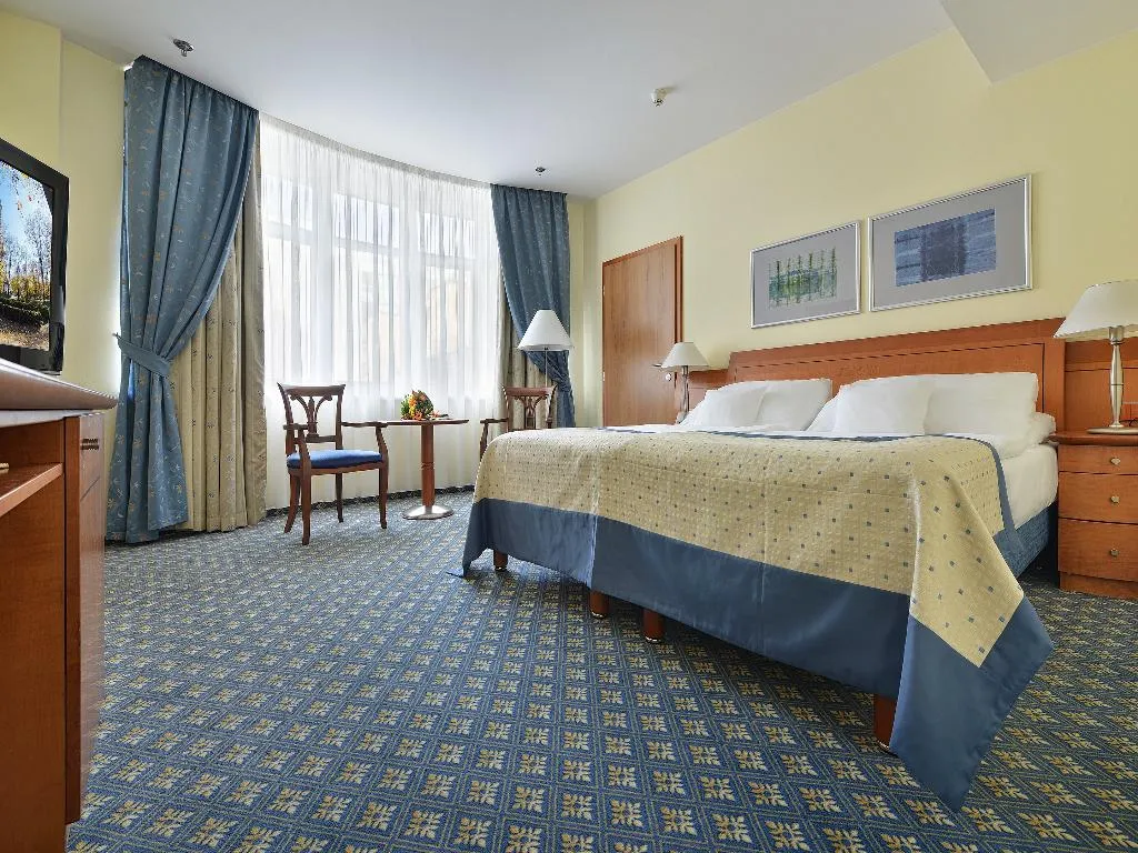 SUITE STANDARD Room, Ramada Prague City Centre, Prague
