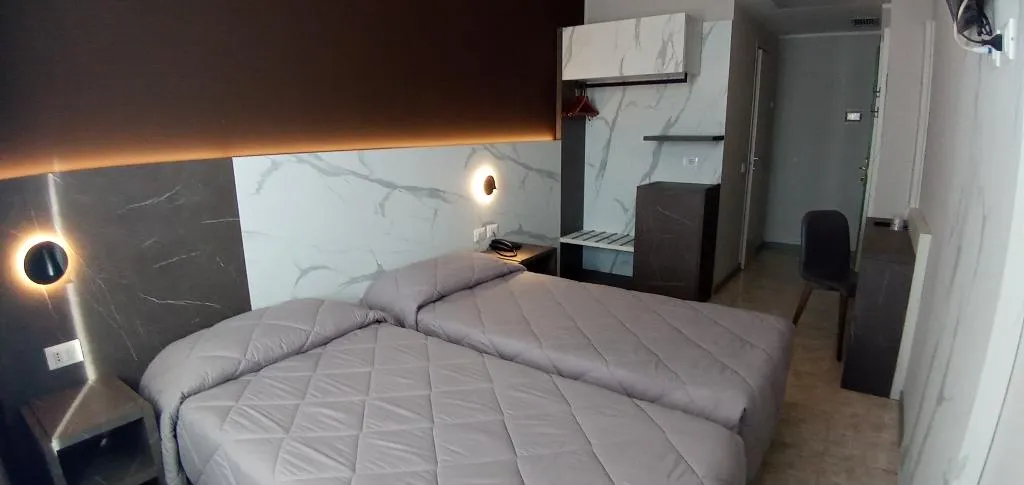 Double or Twin STANDARD Room, Mistral, Milan