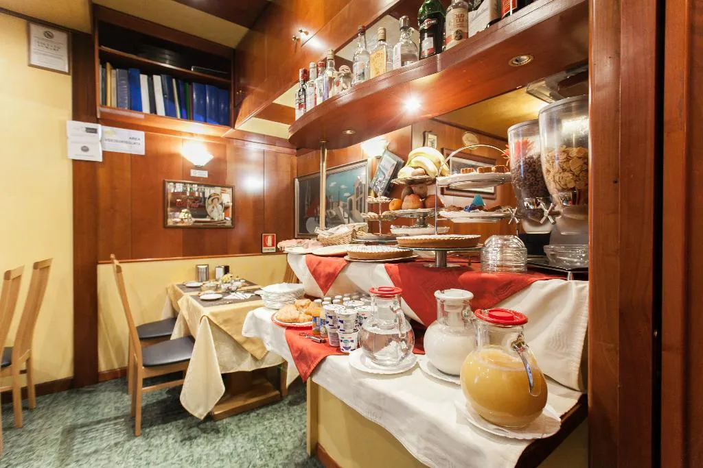 Bar, Hotel Fiorella, Milan