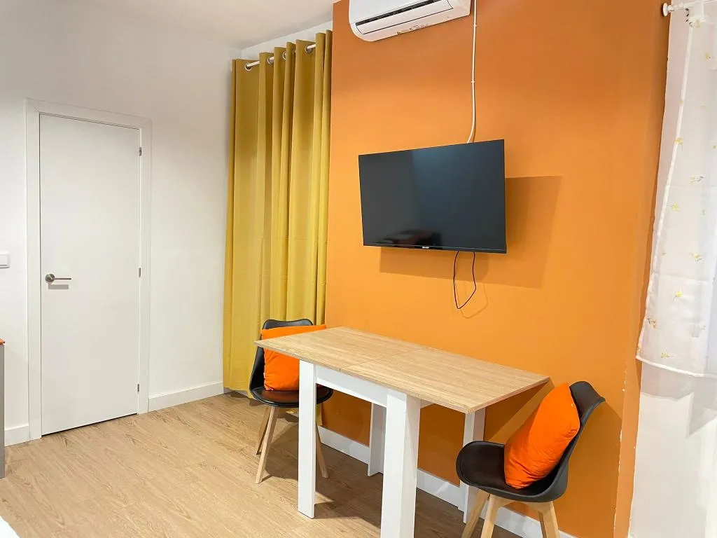 APARTMENT DELUXE WITH BALCONY Room, Hotel Arganda, Madrid