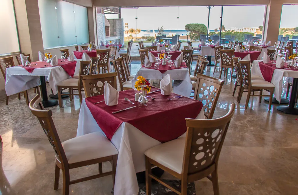 Restaurant, Gravity Hotel Aqua Park Hurghada, Red Sea Riviera