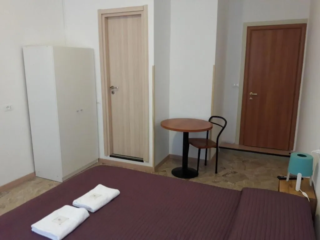 Room, Hotel Brivio, Milan