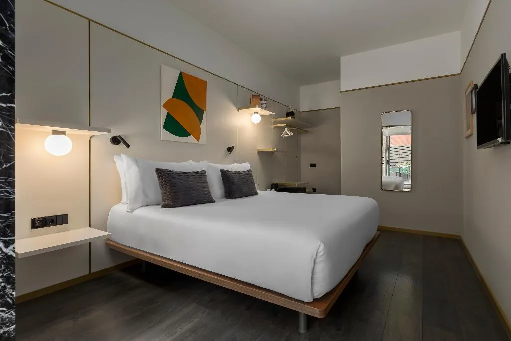DOUBLE CLASSIC WITH TERRACE Room, Be Mate Paseo de Gracia, Barcelona
