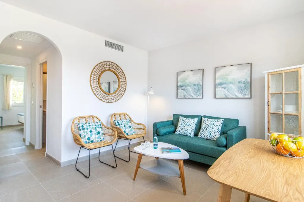 APARTMENT TWO BEDROOMS Room, Son Bou Playa Gold, Menorca
