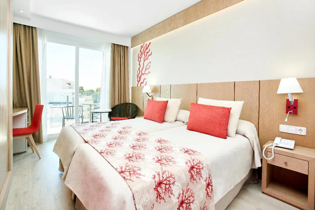 DOUBLE SINGLE USE SIDE SEA VIEW Room, Universal Hotel Perla, Majorca