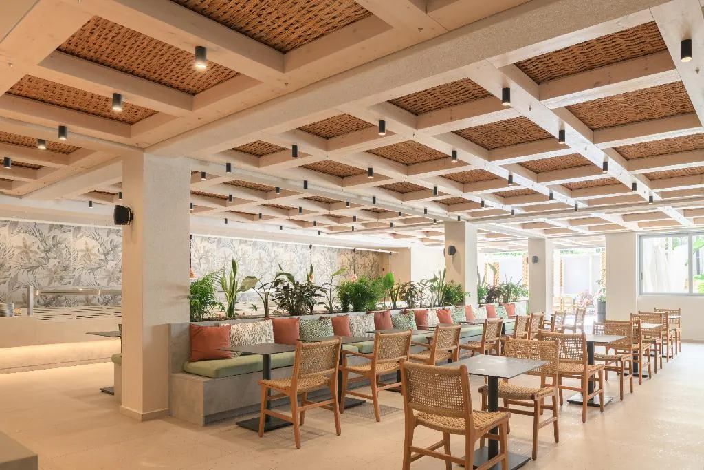 Restaurant, Sergios Hotel, Crete