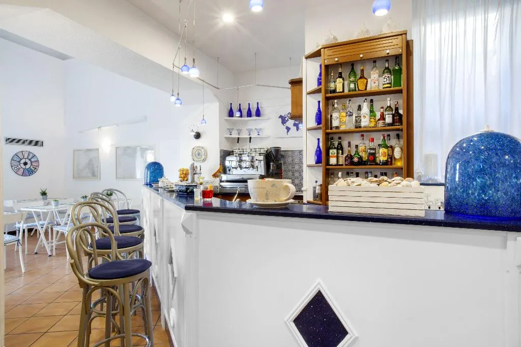 Bar, Panorama Palace, Naples