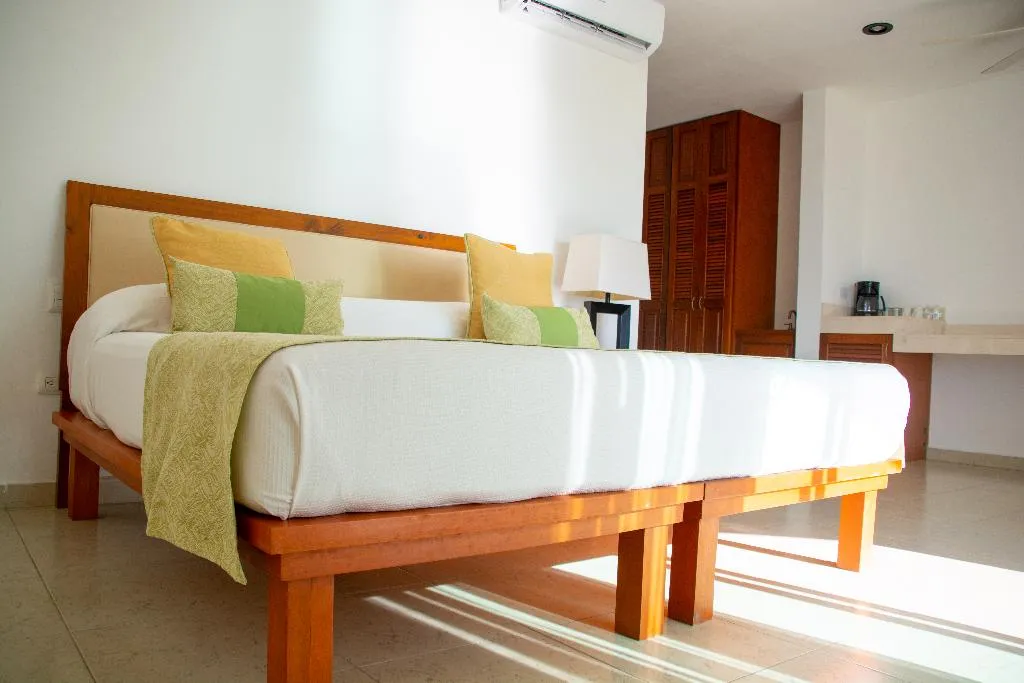 JUNIOR SUITE STANDARD Room, Casa Melissa, Playa Del Carmen