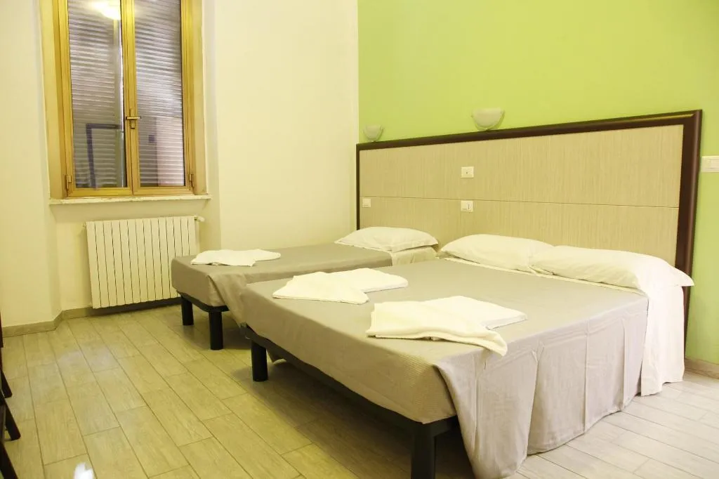 Room, Poma, Milan