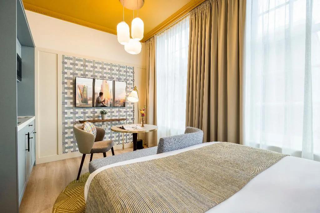 STUDIO STANDARD Room, Citadines Canal Amsterdam, Amsterdam