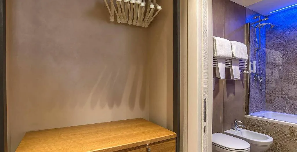 TRIPLE SUPERIOR Room, Elite, Rome