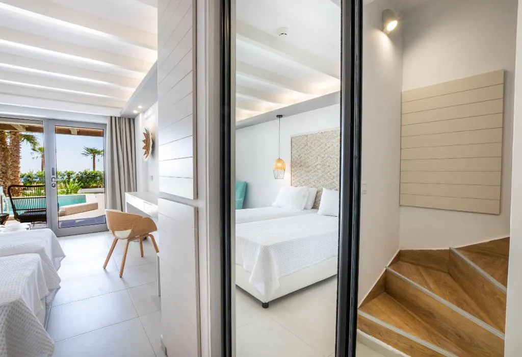 SUITE WITH PRIVATE POOL Room, Konstantinos Palace, Rhodes