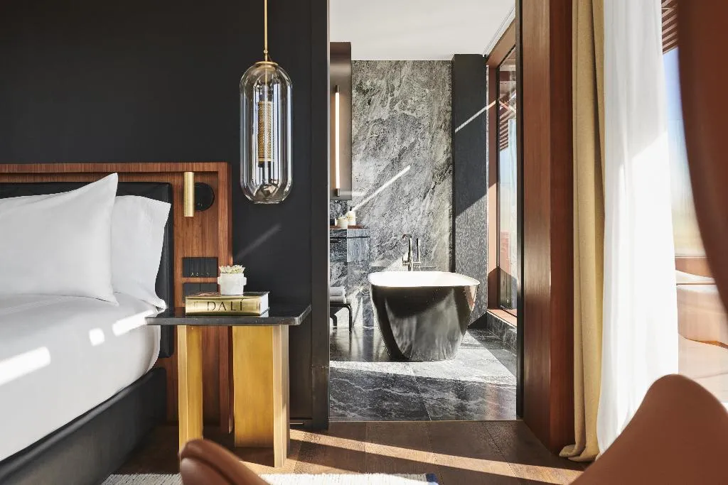SUITE STANDARD Room, Thompson Madrid, part of Hyatt, Madrid