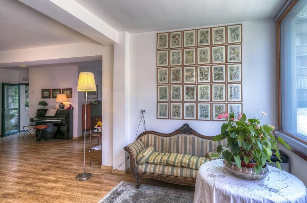 Lobby, Rita's Garden, Milan