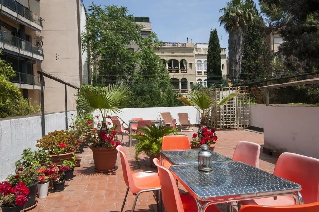 Terrace, Hostel Albergue Studio, Barcelona