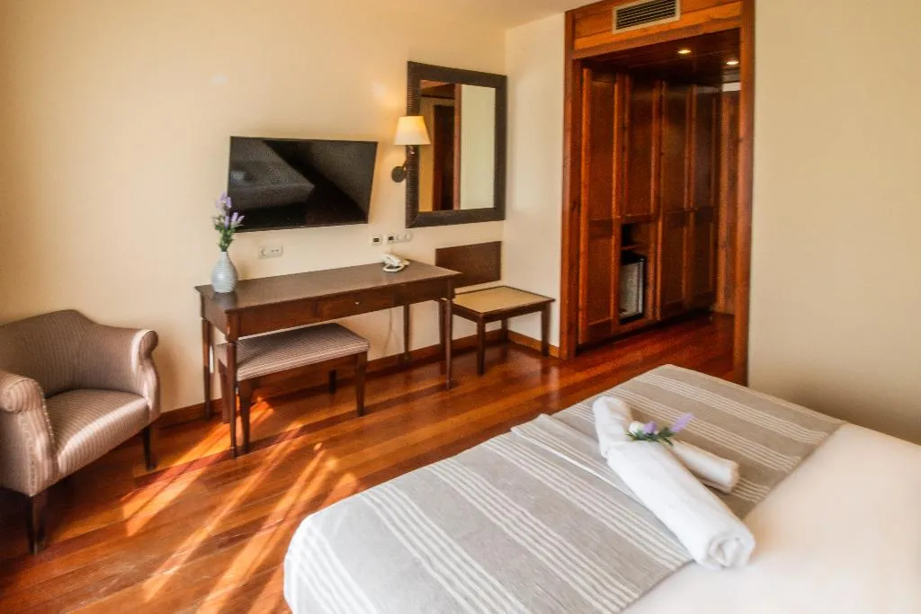 Double or Twin STANDARD Room, Fontanals Golf, Costa Brava