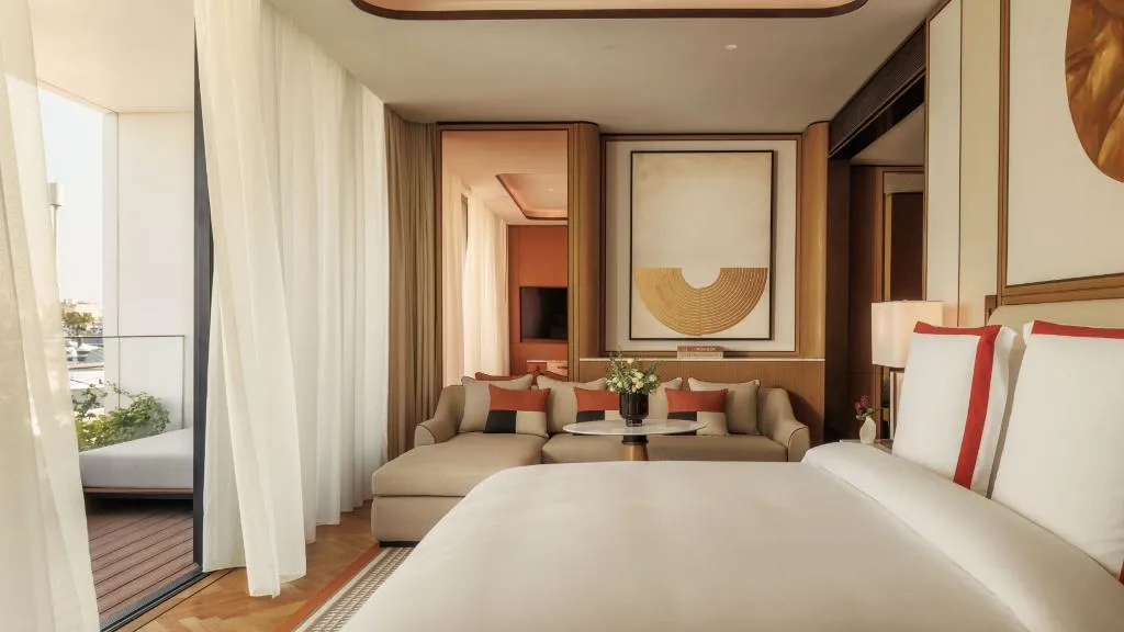 Double or Twin DELUXE MARINA VIEW Room, Jumeirah Marsa Al Arab, Dubai