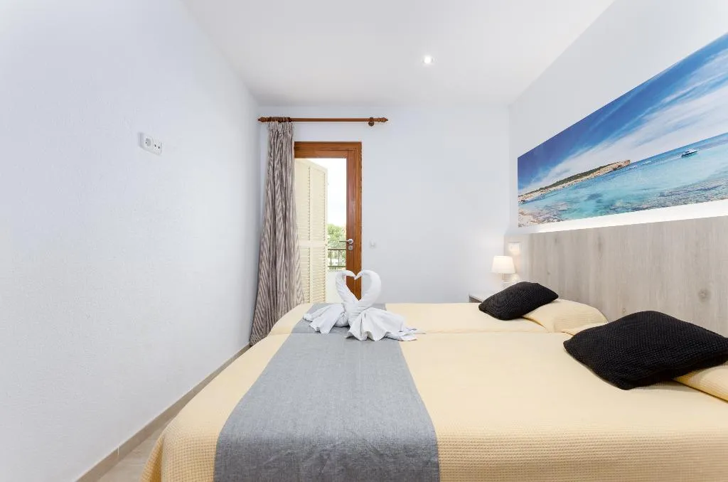 APARTMENT ONE BEDROOM Room, Yourhouse Venecia, Majorca