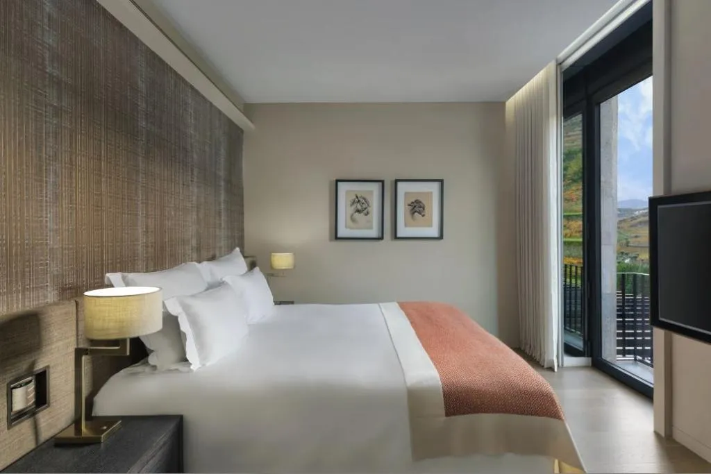 SUITE WITH VIEWS Room, Six Senses Douro Valley, Porto