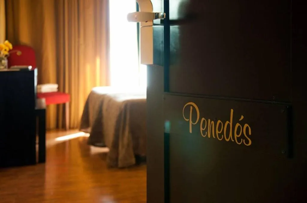 Room, Hostal Tres Soles, Costa Del Sol