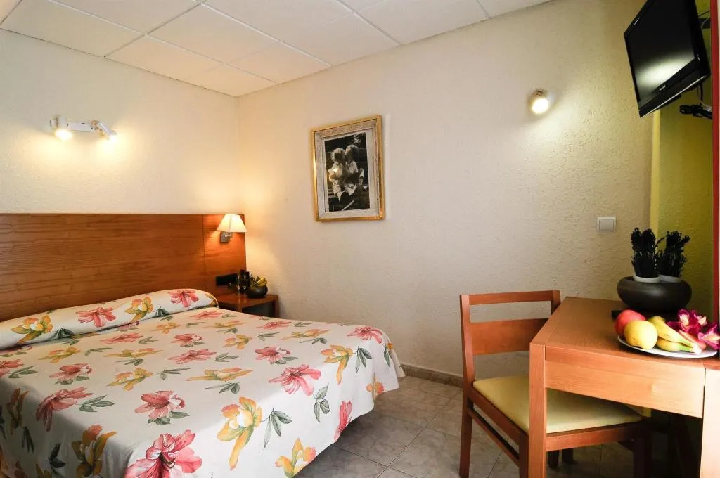 FAMILY ROOM KING SIZE BED Room, Balear, Majorca