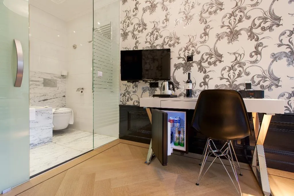 DOUBLE DELUXE Room, Amsterdam Canal Hotel, Amsterdam