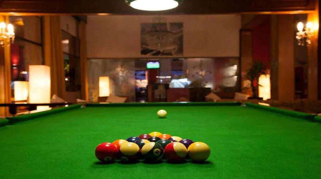 Sports and Entertainment, Amalfi, Venice