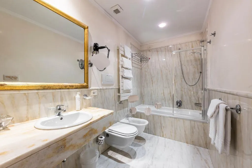 JUNIOR SUITE CANAL VIEW Room, Casa Verardo - Residenza D'Epoca, Venice