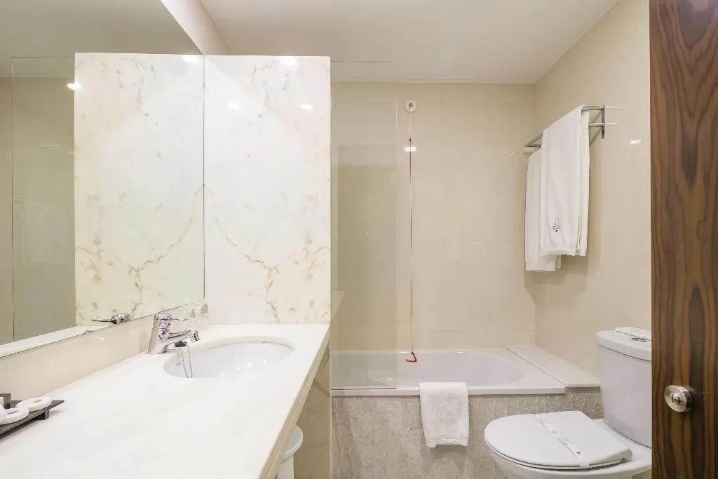 DOUBLE STANDARD Room, Forte Sao Francisco Hotel, Porto