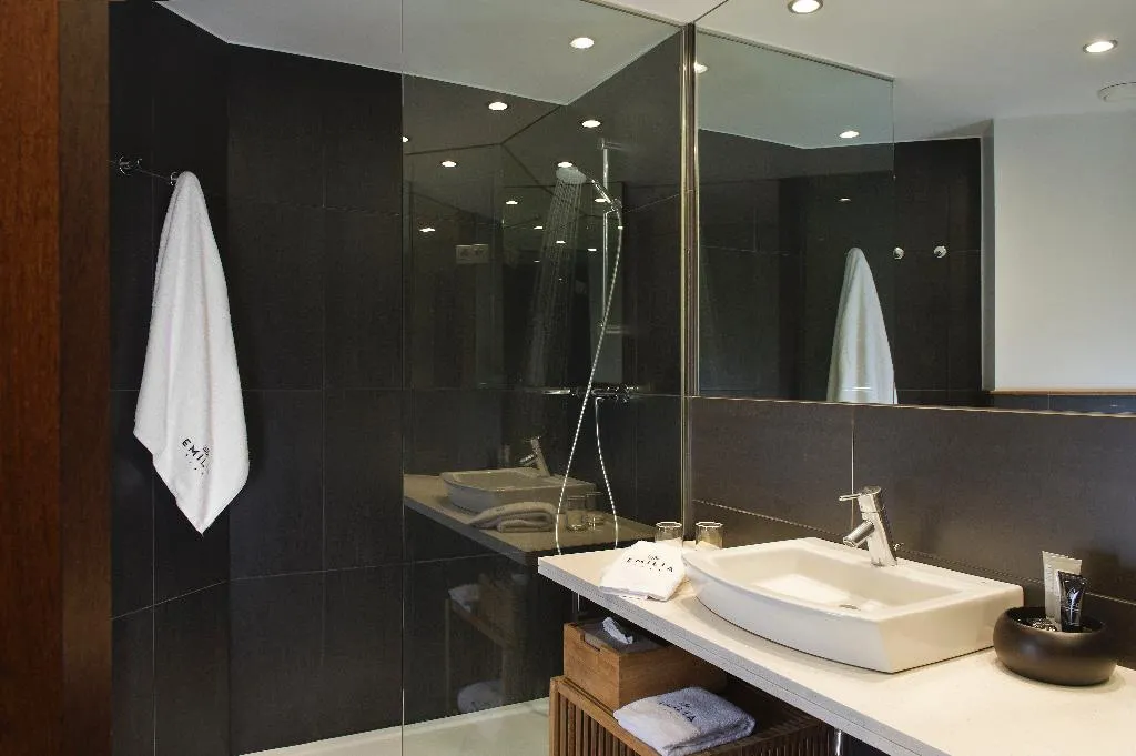 TRIPLE STANDARD Room, Villa Emilia, Barcelona