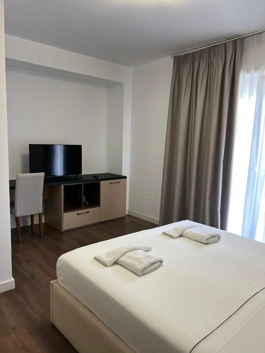 Room, Adria Palace Hotel, Durres