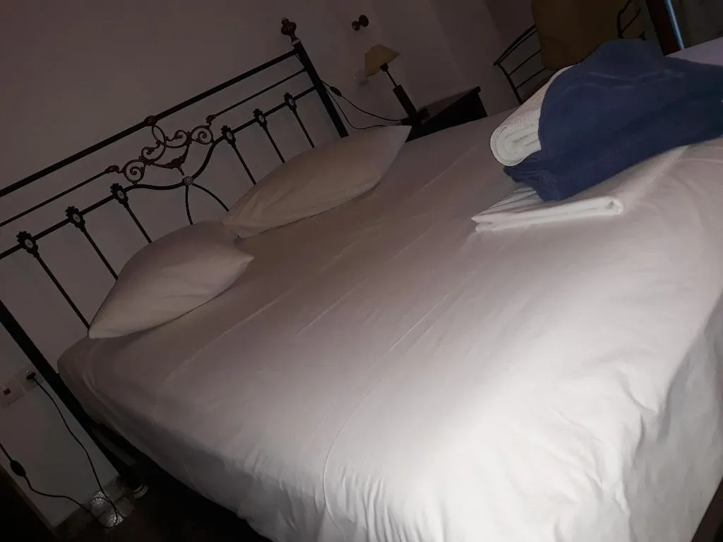Room, Ifestia, Santorini