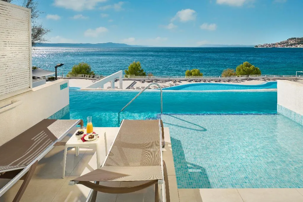 JUNIOR SUITE SEA VIEW Room, TUI Blue Adriatic Beach, Split