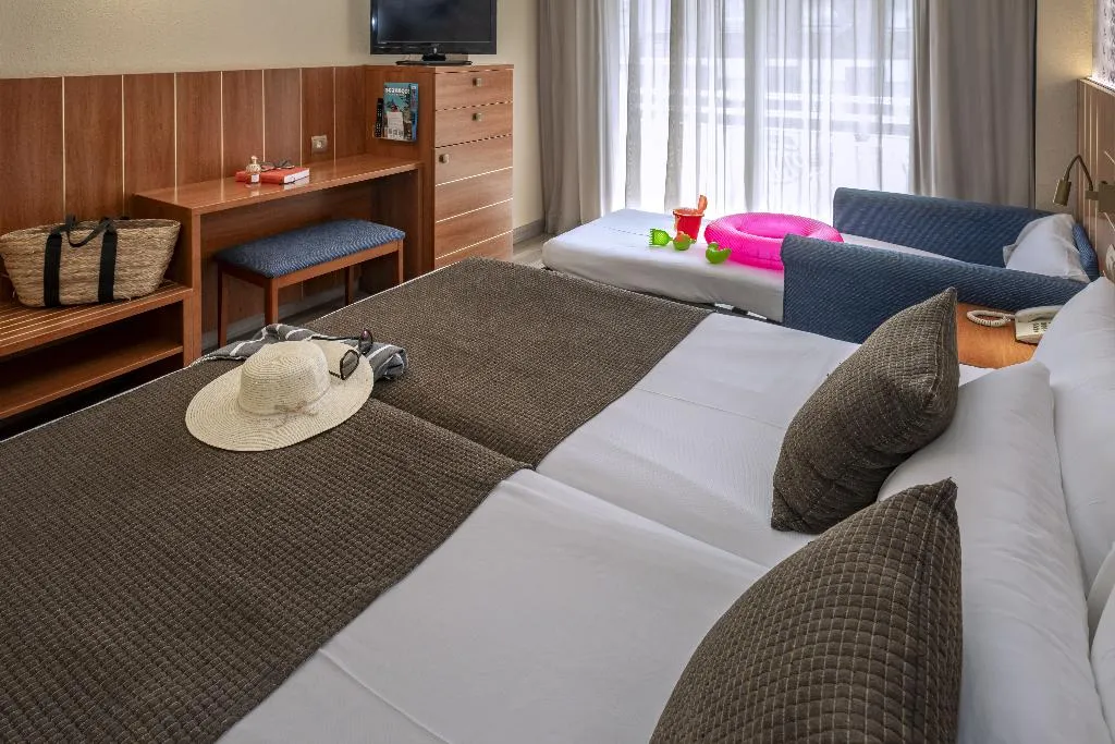 TRIPLE POOL VIEW Room, GHT Aquarium & Spa, Costa Brava