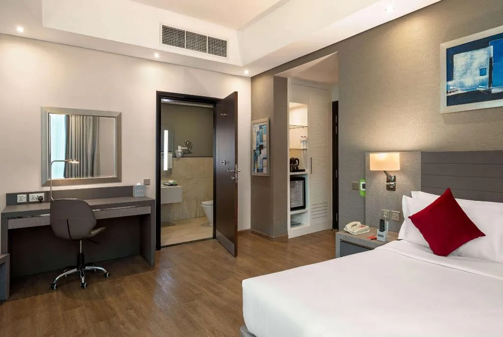 DOUBLE Accessible Room, Ramada By Wyndham Dubai Barsha Heights Ex AurisInn, Dubai