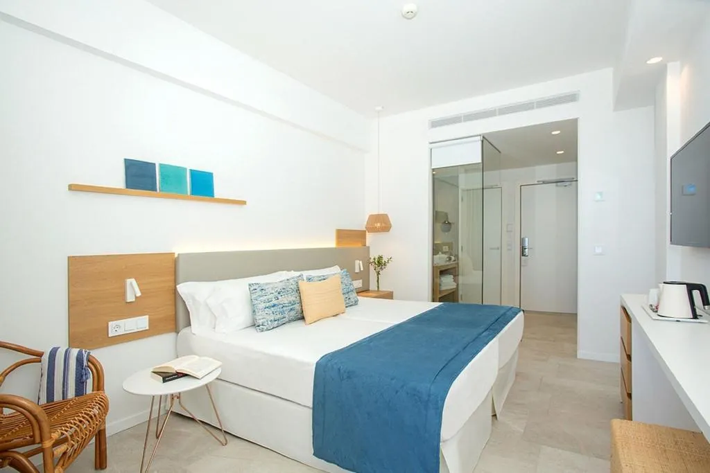 DOUBLE PARTIAL SEA VIEW Room, Myseahouse Flamingo, Majorca
