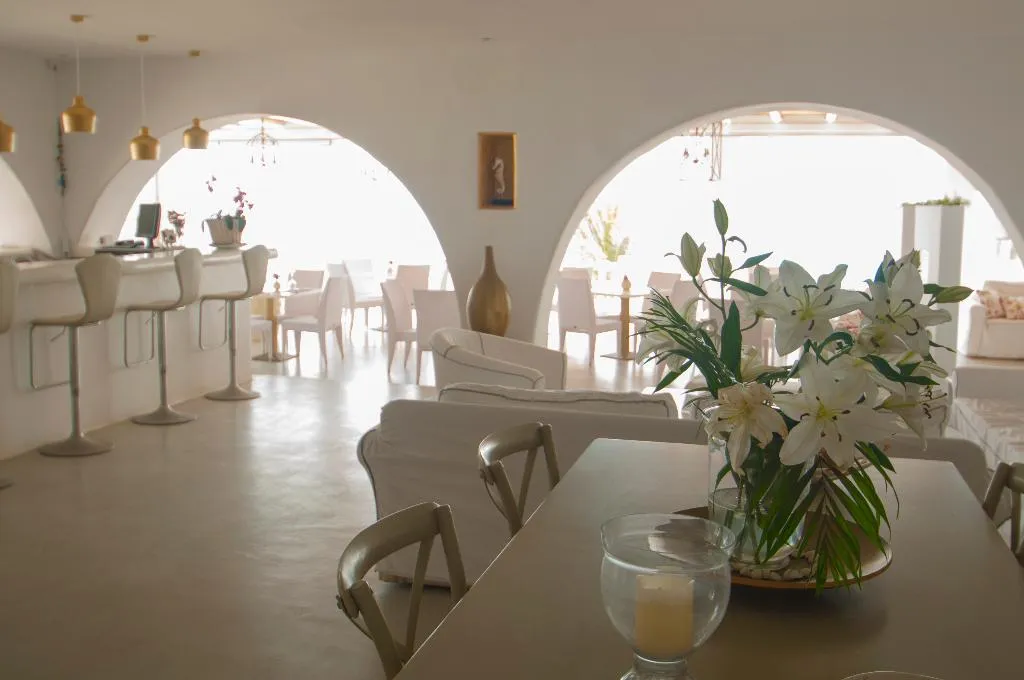 Bar, Suntouch Suites ‘’By Checkin’’ Adults Only, Mykonos