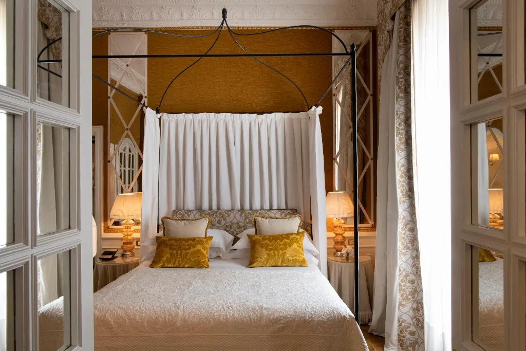 SUITE STANDARD Room, Helvetia & Bristol Firenze - Starhotels Collezione, Florence