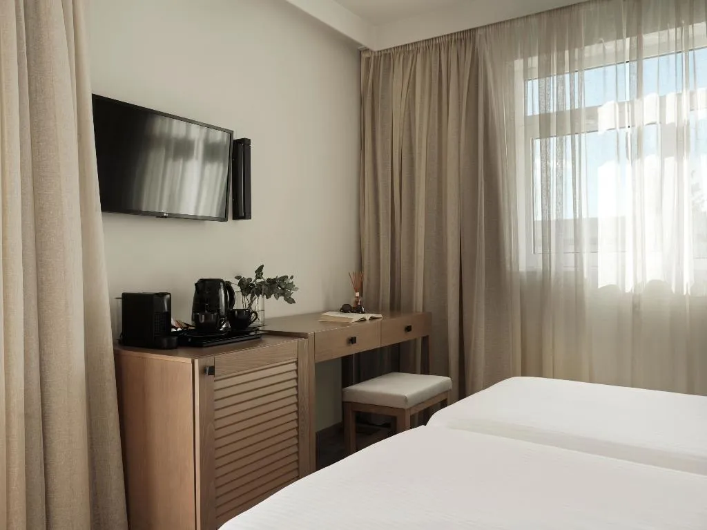 SINGLE DELUXE Room, Civitel Attik Rooms & Suites, Athens