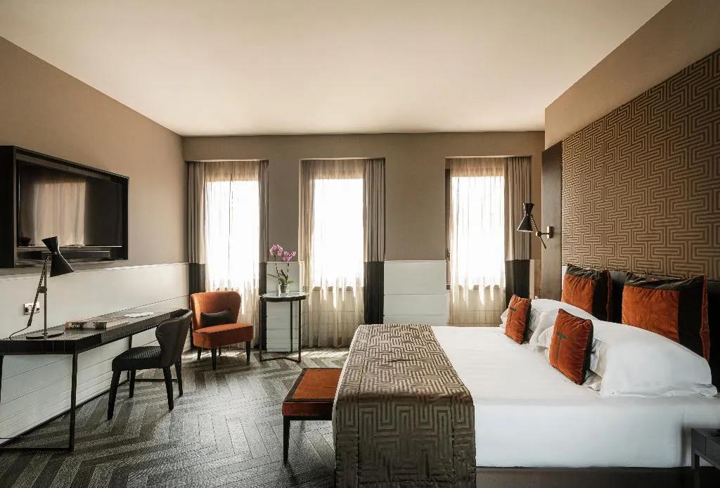 JUNIOR SUITE DELUXE KING BED Room, The Tribune, Part of JDV by Hyatt, Rome