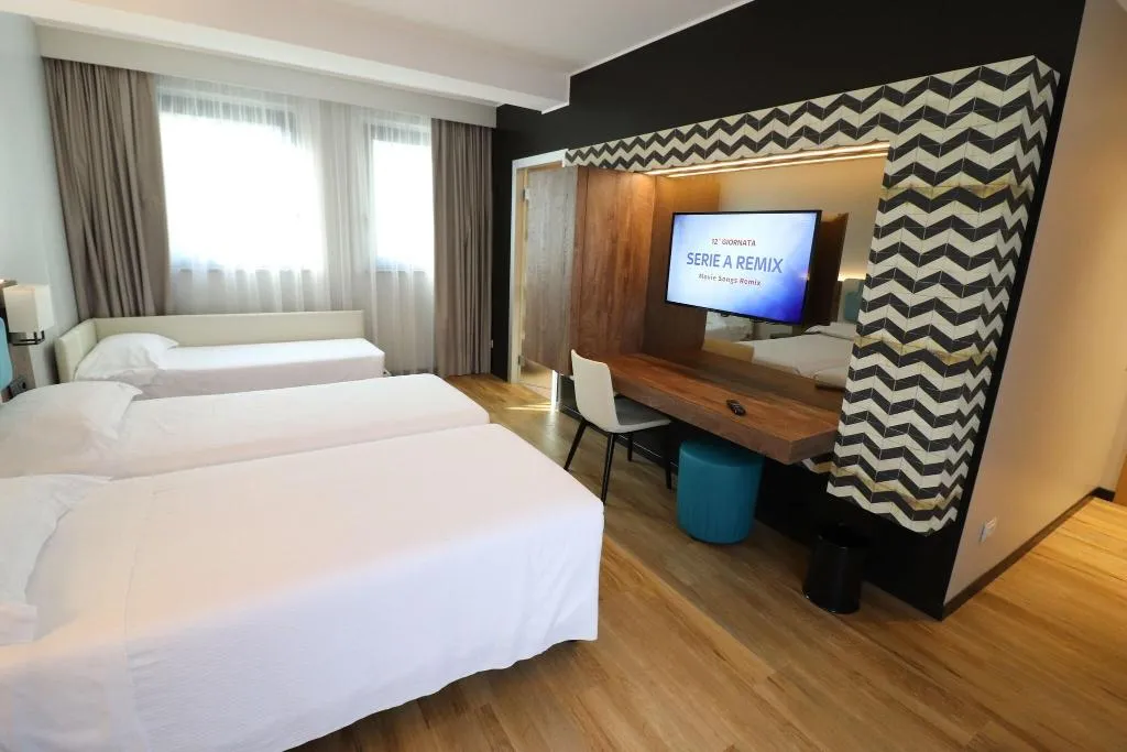TRIPLE SUPERIOR Room, Hotel Domenichino, Milan
