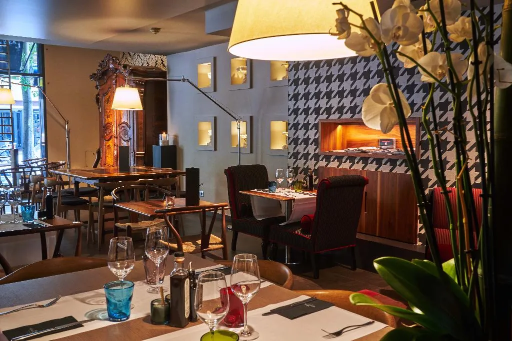 Restaurant, Villa Emilia, Barcelona