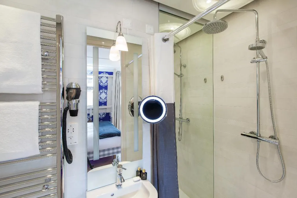 DOUBLE STANDARD Room, Amsterdam Canal Hotel, Amsterdam