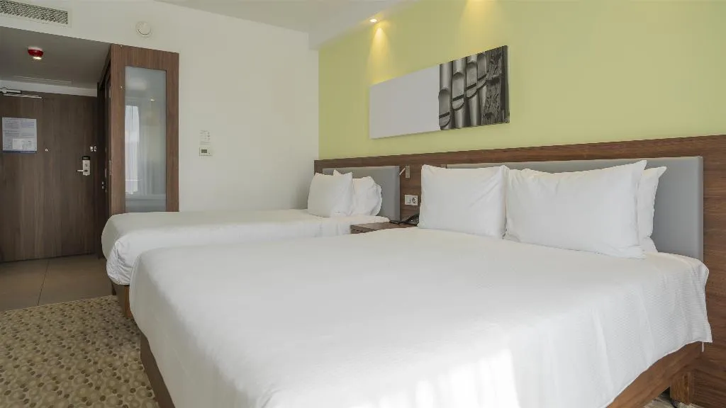 Room STANDARD Room, Hampton by Hilton Gdansk Oliwa, Gdansk