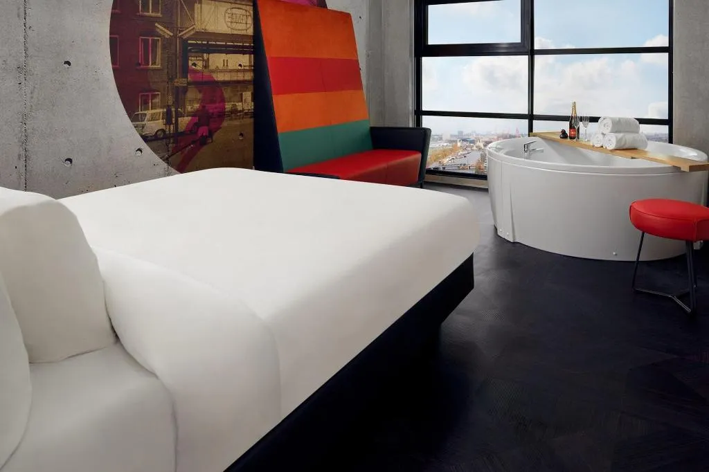 Room, Inntel Hotels Amsterdam Landmark, Amsterdam